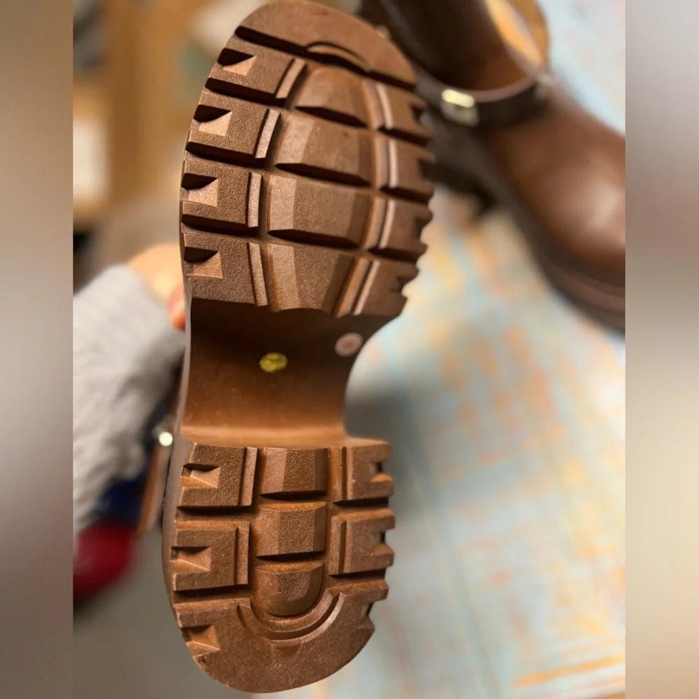 Brown Leather Women's Boots - Picture 6 of 6